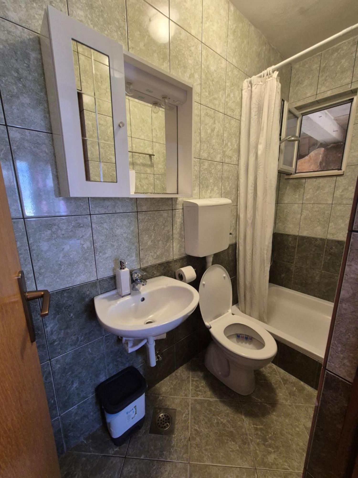 Apartment Kristic - Saplunara, Mljet Babino Polje Buitenkant foto